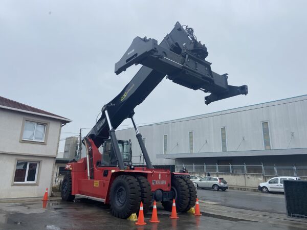 Eco Reach Stacker