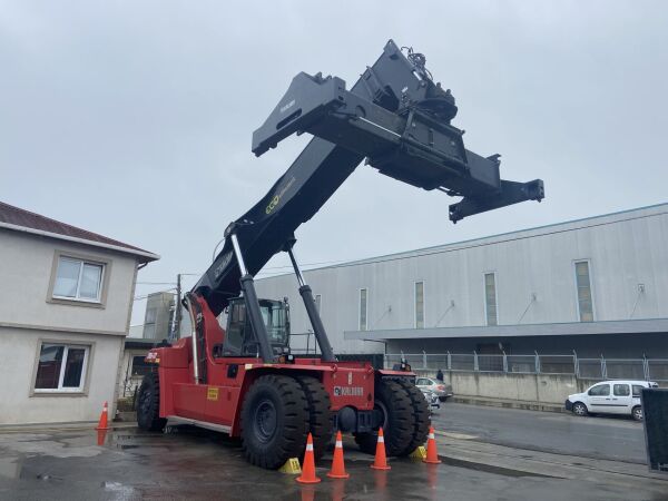 Eco Reach Stacker